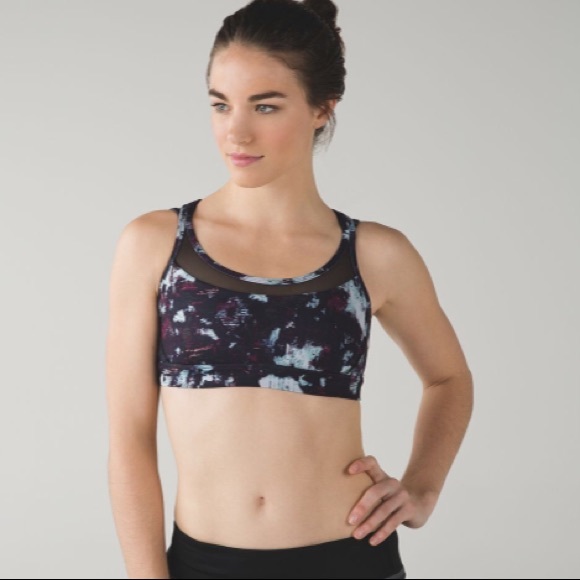 NWOT Lululemon Get Down Bra Sz 6 - Picture 2 of 9